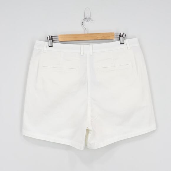 J.Crew 4" Heritage Chino Short White Size 12 NWT - Picture 3 of 6